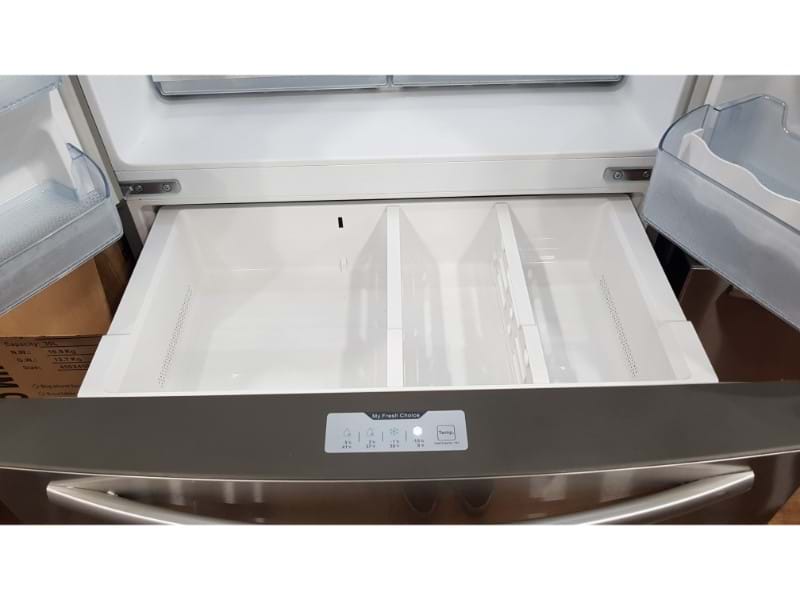 Hisense 701L French Door Fridge HR6FDFF701SW